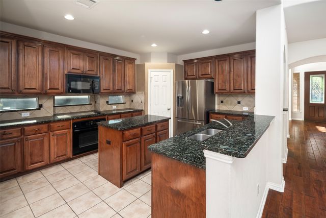 5560 Emerson Court, Fairview, TX 75069