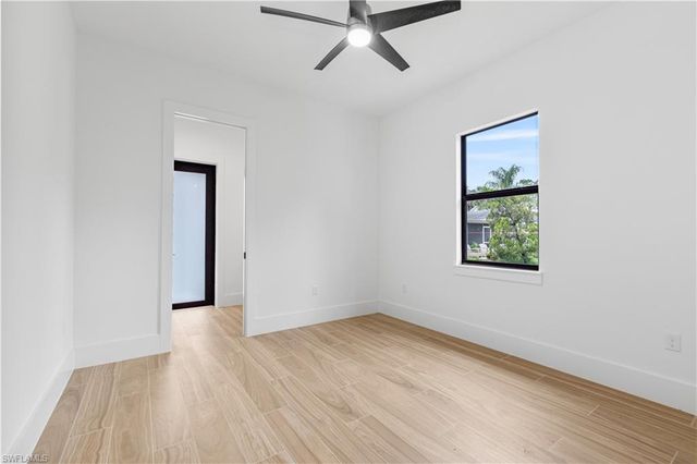 2354 4th AVE SE, Naples, FL 34117