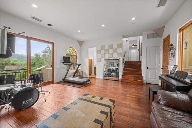 4149 Manchester Avenue, Encinitas, CA 92024