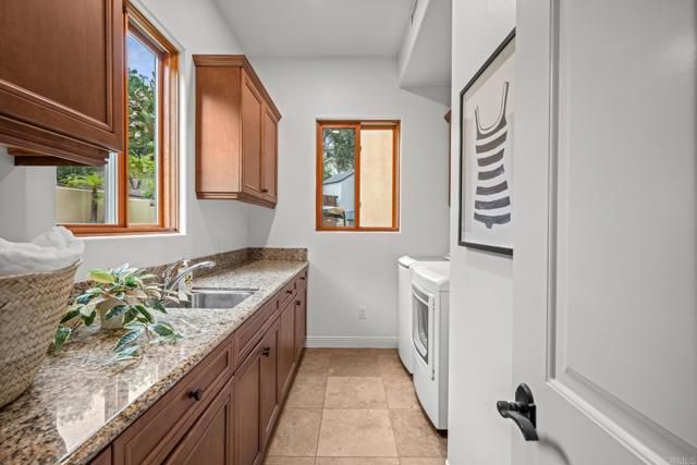 4149 Manchester Avenue, Encinitas, CA 92024