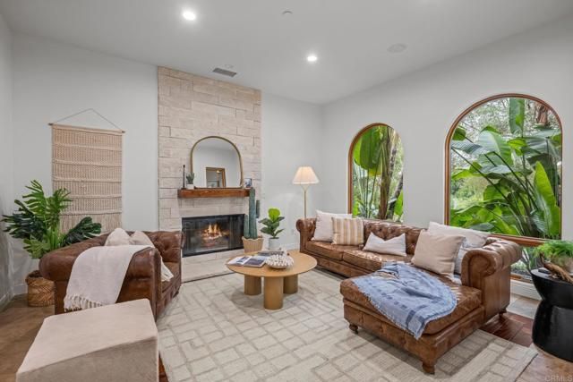 4149 Manchester Avenue, Encinitas, CA 92024