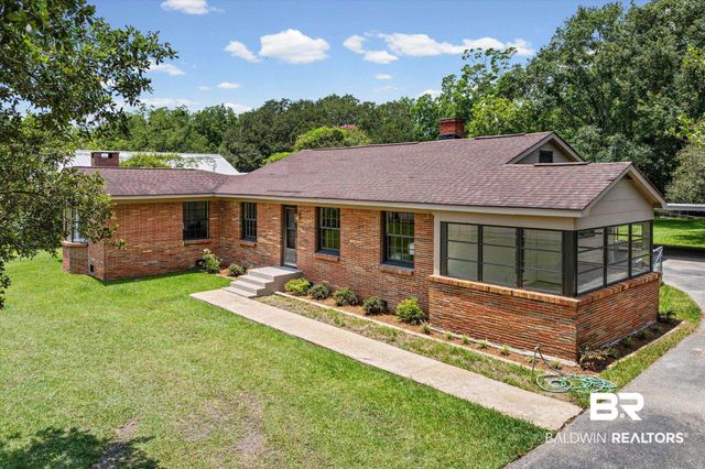 1301 Randall Avenue
