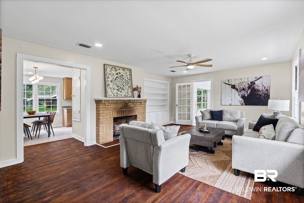 1301 Randall Avenue, Daphne, AL 36526 — photo 2