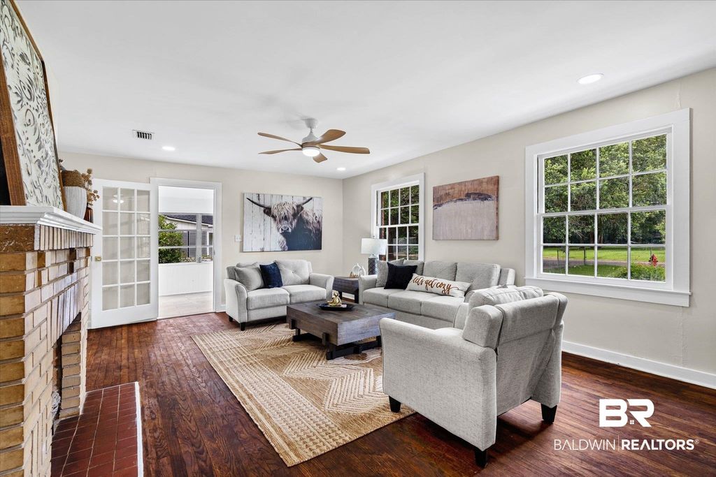 1301 Randall Avenue, Daphne, AL 36526 — photo 4