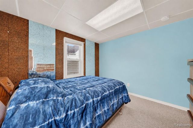 619 Highland Avenue, Lincoln Park, MI 48146