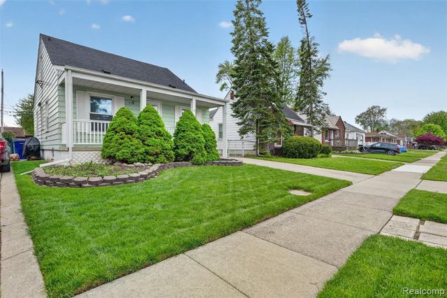 619 Highland Avenue, Lincoln Park, MI 48146