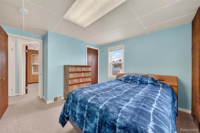619 Highland Avenue, Lincoln Park, MI 48146