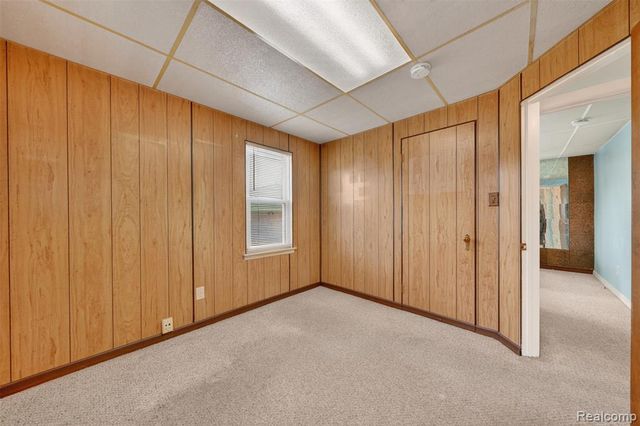 619 Highland Avenue, Lincoln Park, MI 48146