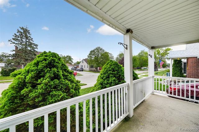 619 Highland Avenue, Lincoln Park, MI 48146