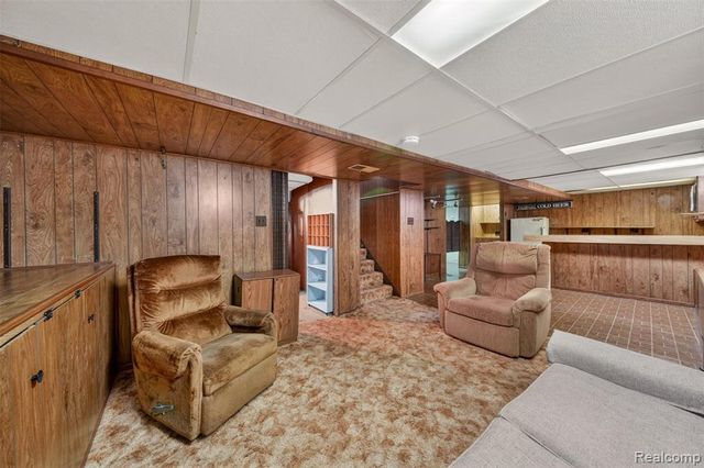 619 Highland Avenue, Lincoln Park, MI 48146