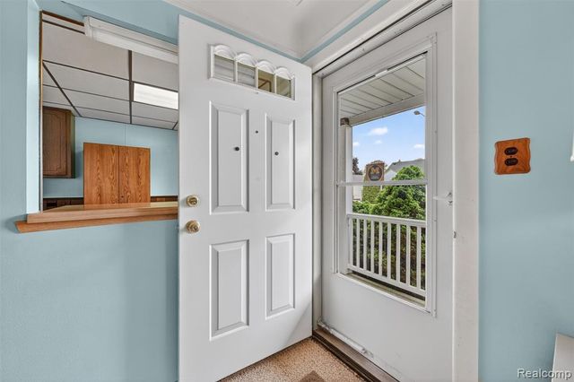 619 Highland Avenue, Lincoln Park, MI 48146