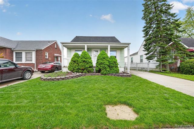 619 Highland Avenue, Lincoln Park, MI 48146