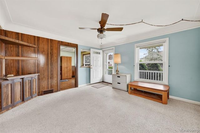 619 Highland Avenue, Lincoln Park, MI 48146