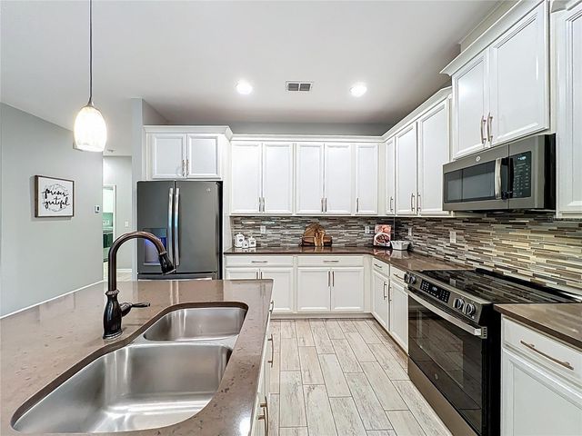 2696 PEONY DRIVE, Oviedo, FL 32766