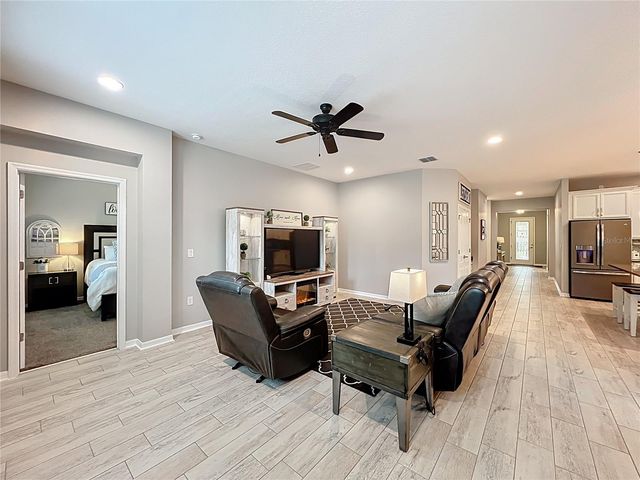 2696 PEONY DRIVE, Oviedo, FL 32766