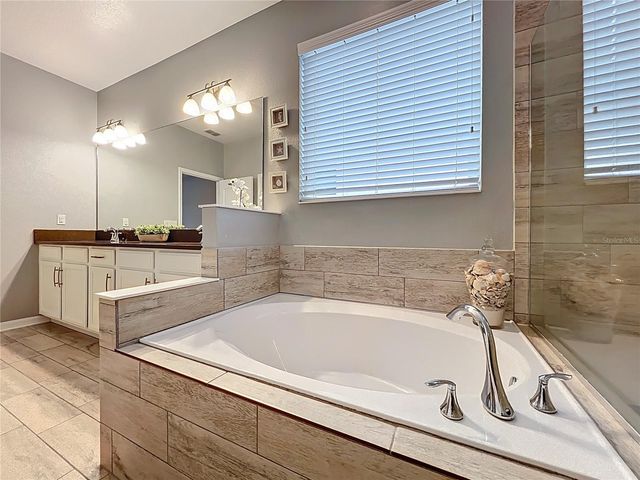 2696 PEONY DRIVE, Oviedo, FL 32766