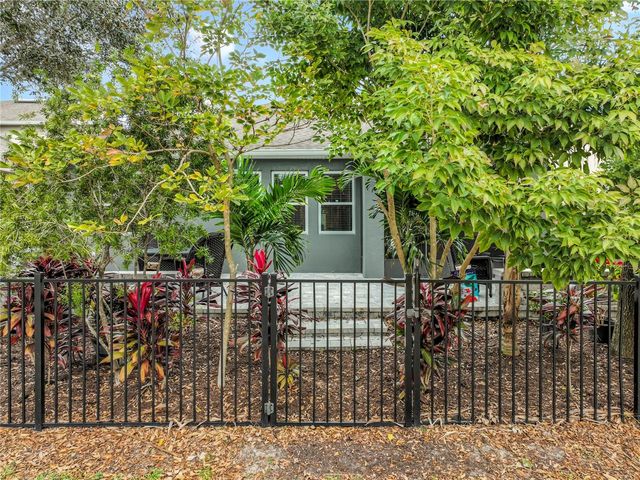 2696 PEONY DRIVE, Oviedo, FL 32766