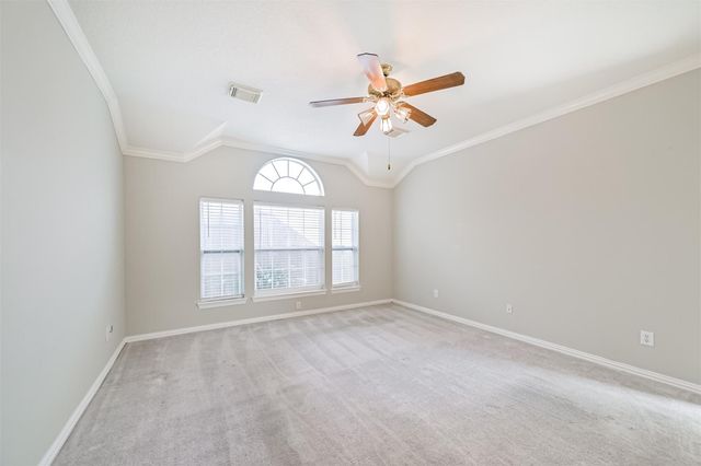 314 Parkwood Village Drive, Friendswood, TX 77546