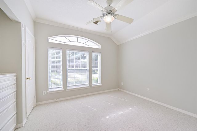 314 Parkwood Village Drive, Friendswood, TX 77546