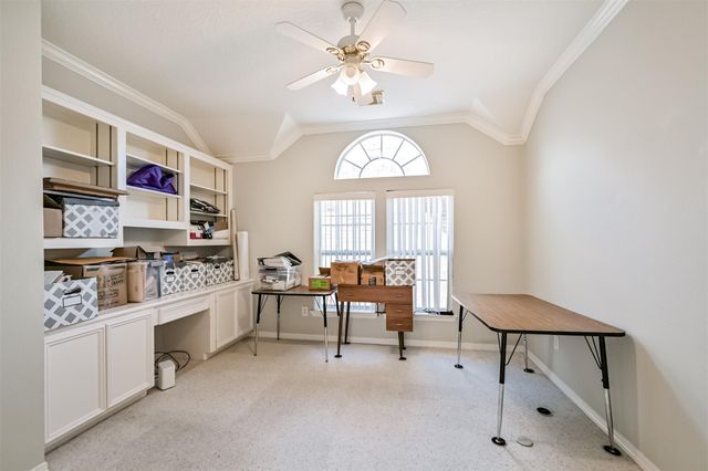 314 Parkwood Village Drive, Friendswood, TX 77546