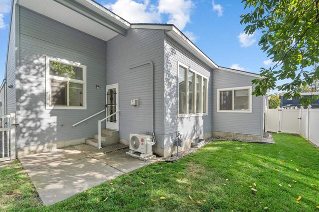 10602 E Nixon Ln, Spokane Valley, WA 99206