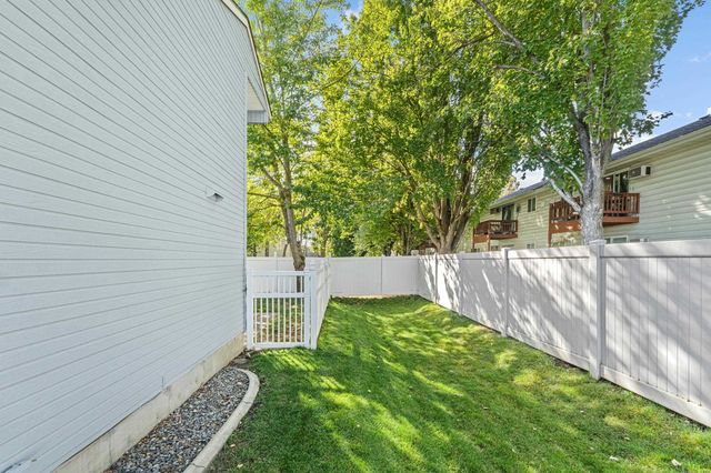 10602 E Nixon Ln, Spokane Valley, WA 99206