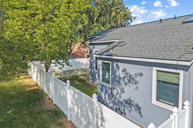 10602 E Nixon Ln, Spokane Valley, WA 99206