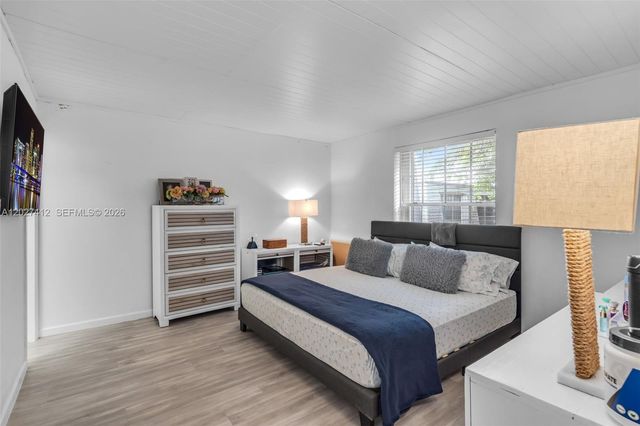 420 NW 70th Ave 228, Plantation, FL 33317