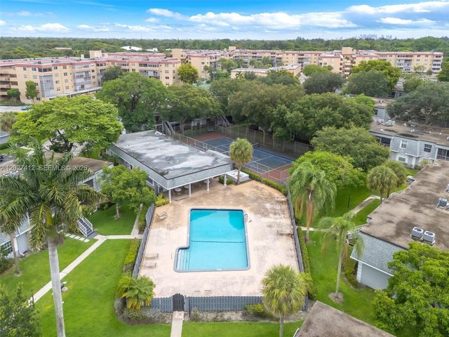 420 NW 70th Ave 228, Plantation, FL 33317
