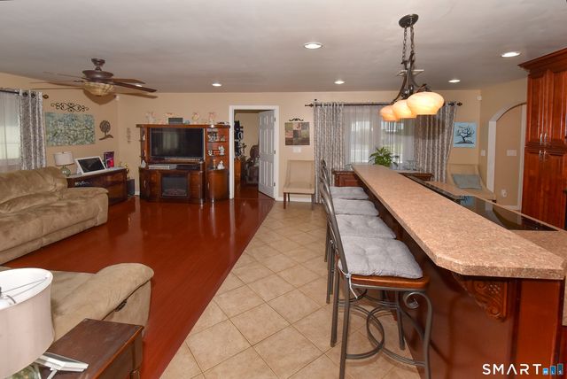 49 Green Manor Avenue, Windsor, CT 06095