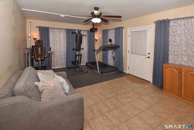 49 Green Manor Avenue, Windsor, CT 06095