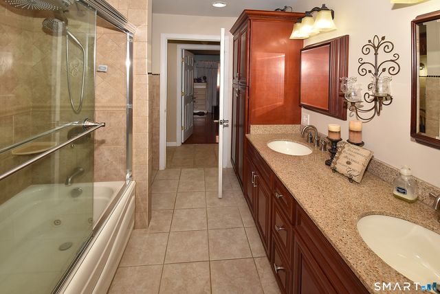 49 Green Manor Avenue, Windsor, CT 06095
