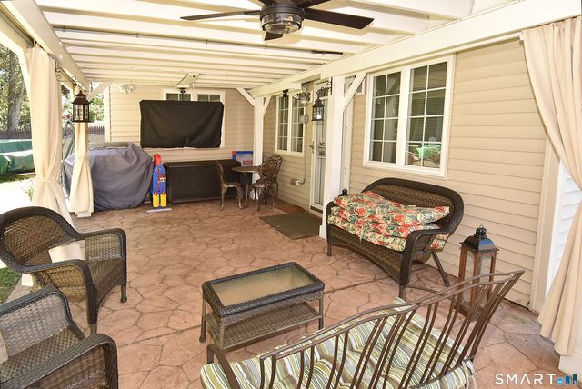 49 Green Manor Avenue, Windsor, CT 06095
