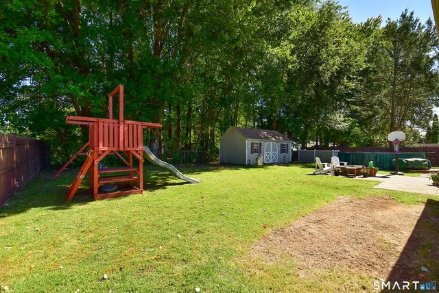49 Green Manor Avenue, Windsor, CT 06095