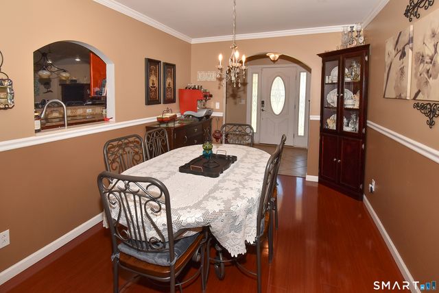 49 Green Manor Avenue, Windsor, CT 06095