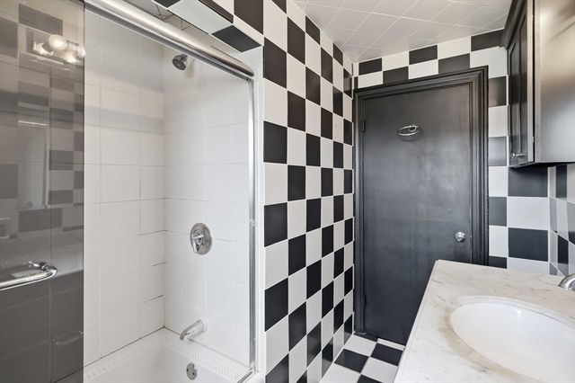 63 Taft St, Revere, MA 02151
