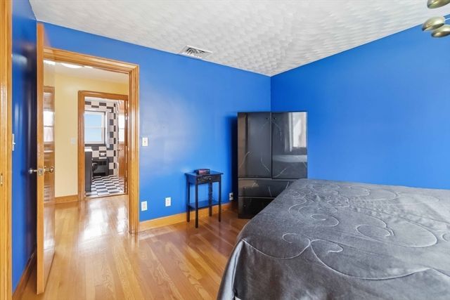 63 Taft St, Revere, MA 02151