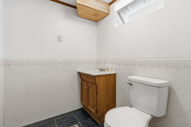 63 Taft St, Revere, MA 02151