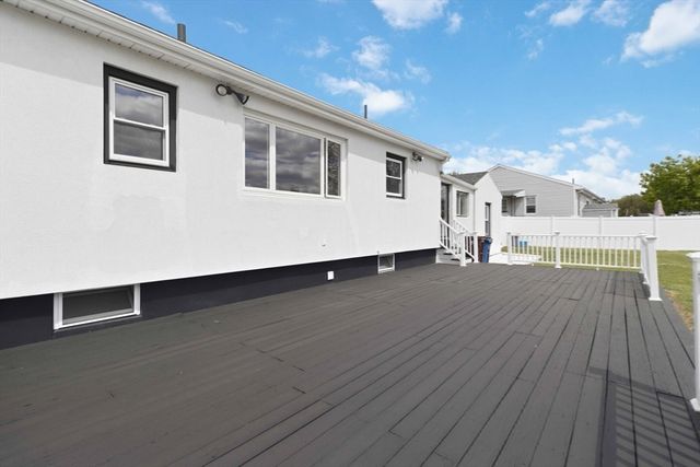 63 Taft St, Revere, MA 02151