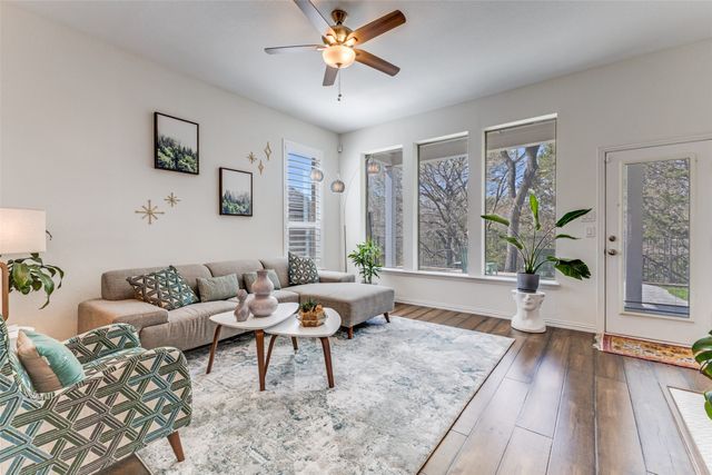 6803 Hawks Nest Court, Dallas, TX 75227