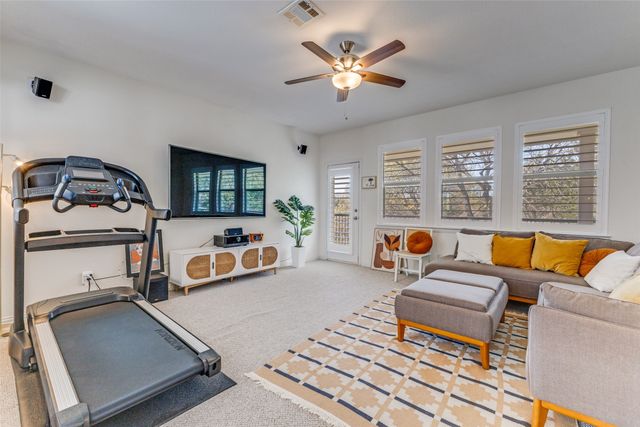 6803 Hawks Nest Court, Dallas, TX 75227