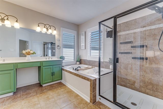 6803 Hawks Nest Court, Dallas, TX 75227