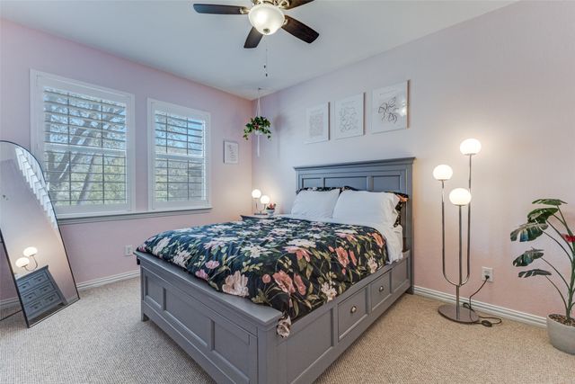 6803 Hawks Nest Court, Dallas, TX 75227