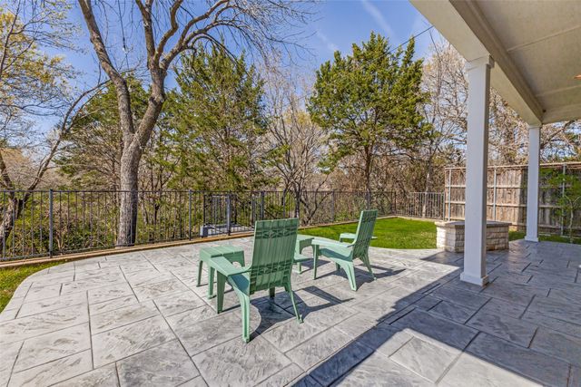 6803 Hawks Nest Court, Dallas, TX 75227