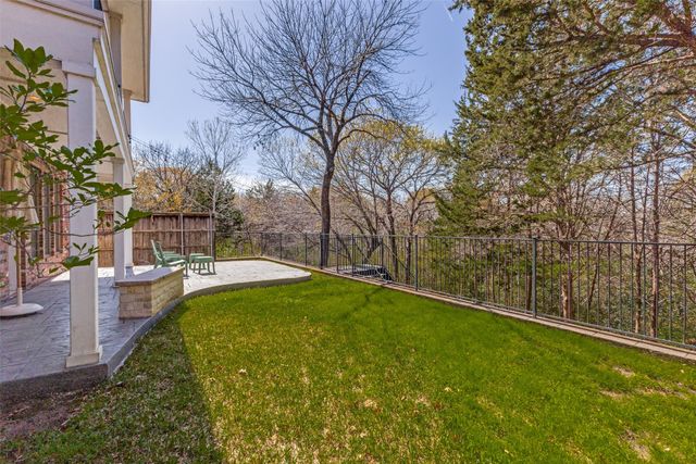 6803 Hawks Nest Court, Dallas, TX 75227