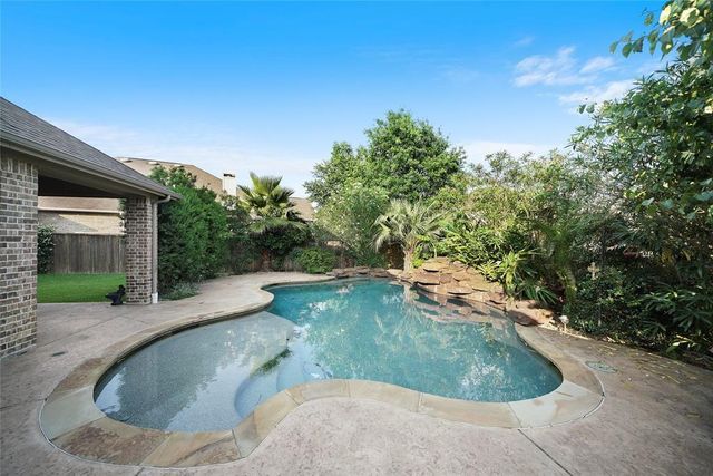 63 Vershire Circle, The Woodlands, TX 77354