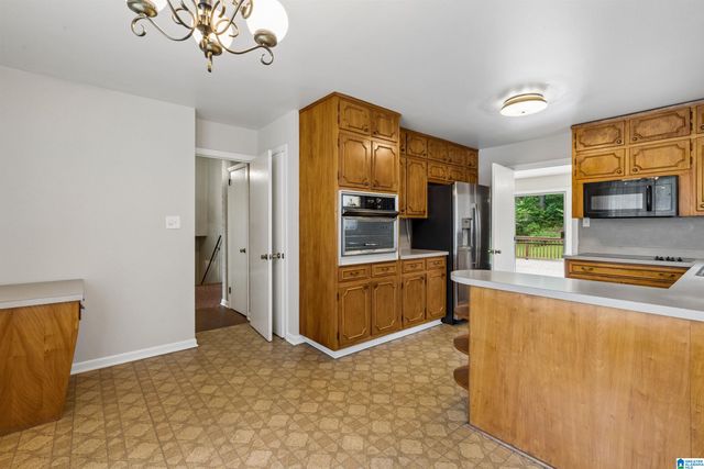 923 PINEHAVEN DRIVE, Hueytown, AL 35023