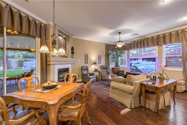 7869 Mosaic Harbor Avenue, Las Vegas, NV 89117