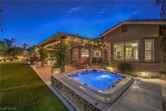 7869 Mosaic Harbor Avenue, Las Vegas, NV 89117