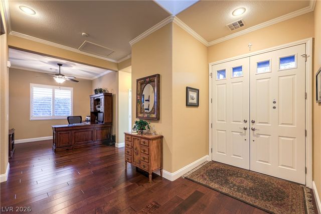 7869 Mosaic Harbor Avenue, Las Vegas, NV 89117